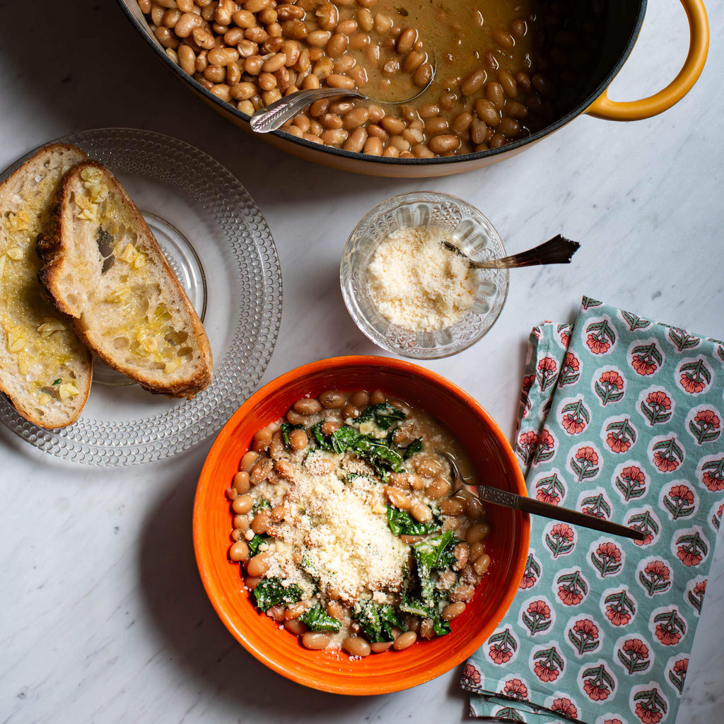 Garlicky yellow beans with greens